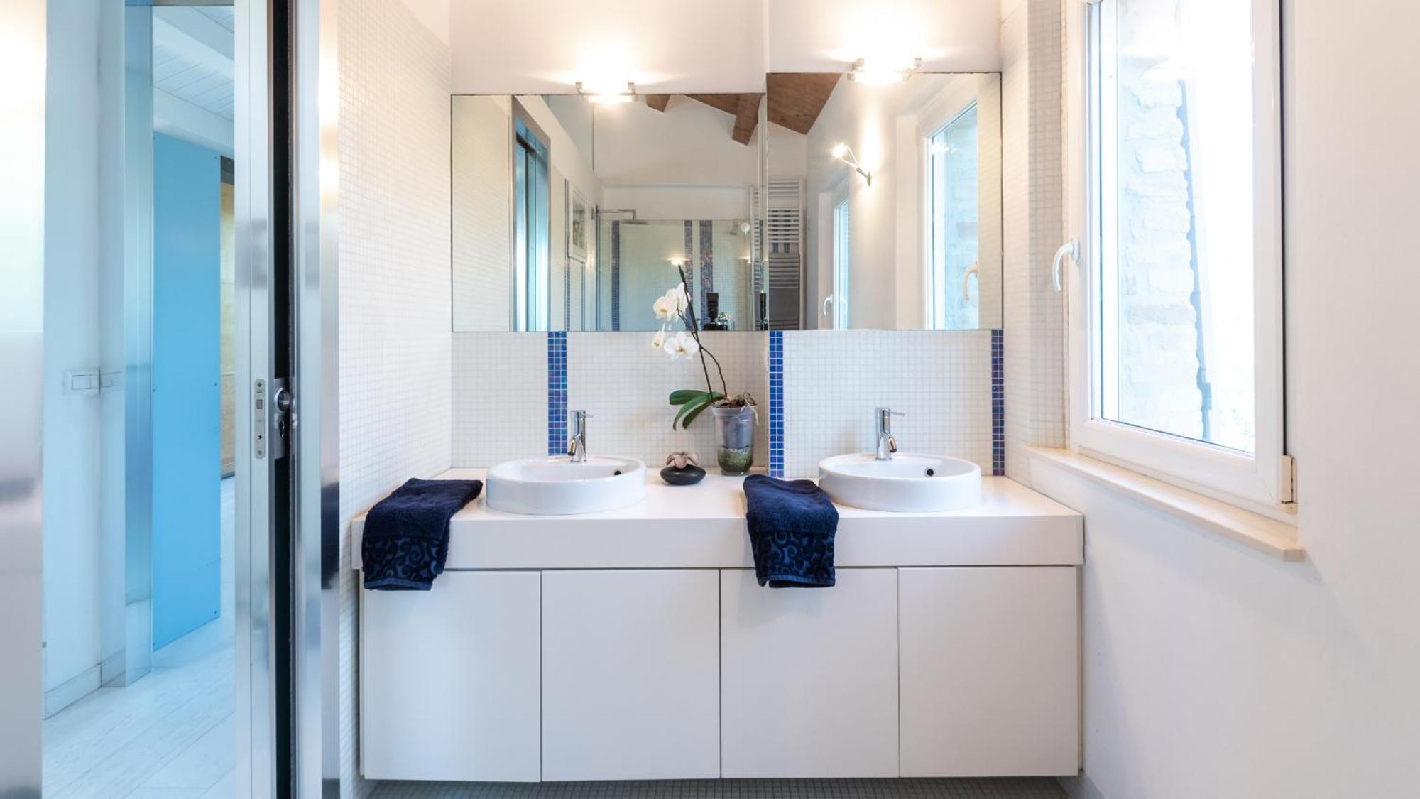 פרמו Casa Cantagallo 4&4, Emma Villas מראה חיצוני תמונה